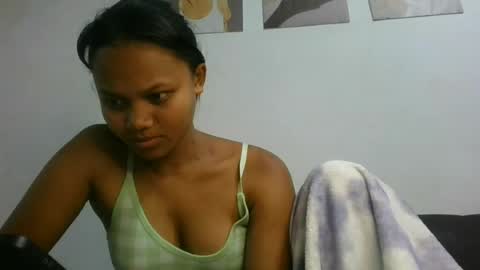 Snapshot of sallywett chatting on June 2026 03:47:01 PM SallyWett online show from June 2026 03:47:01 PM