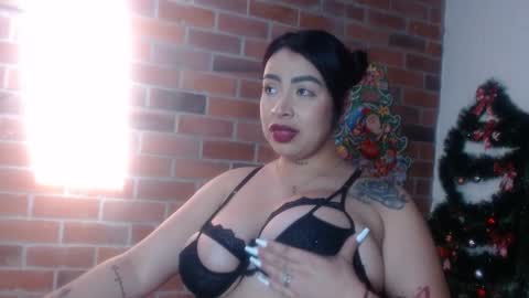   online show from January 2025 04:05:01 PM