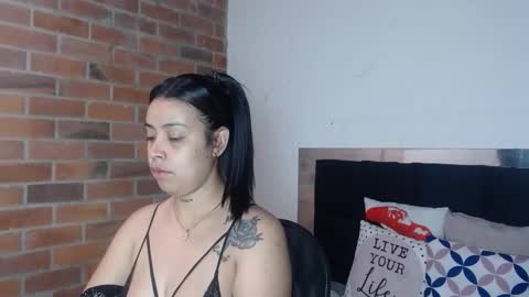   online show from November 2025 01:44:02 PM