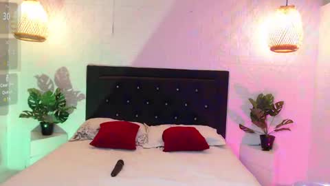 Snapshot of salome__lopez_ chatting on December 2024 05:00:01 PM SALOME online show from December 2024 05:00:01 PM