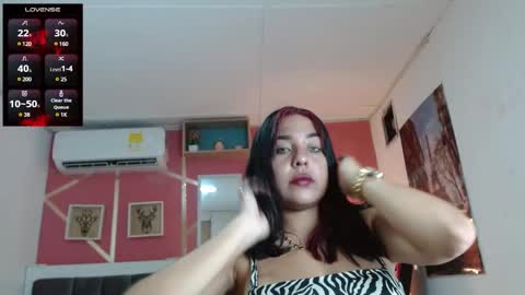 Snapshot of salome_domi chatting on December 2024 05:15:01 PM salome online show from December 2024 05:15:01 PM