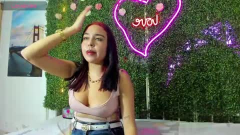 Snapshot of salome_domi chatting on December 2024 07:10:01 PM salome online show from December 2024 07:10:01 PM