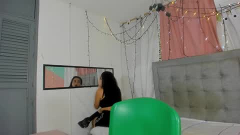 Snapshot of salome_domi chatting on September 2025 02:55:02 PM salome online show from September 2025 02:55:02 PM