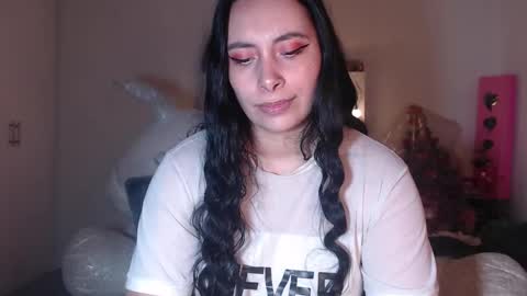 yenny online show from December 2024 04:39:02 AM