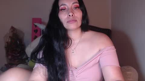 yenny online show from February 2025 07:07:02 AM