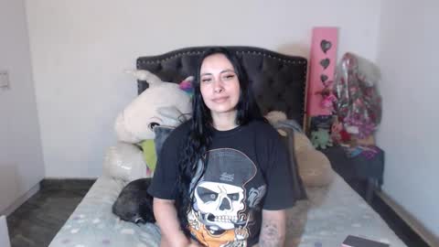 yenny online show from February 2026 04:52:01 AM