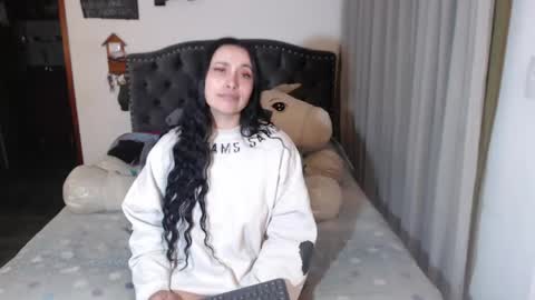 yenny online show from April 2026 03:21:01 AM