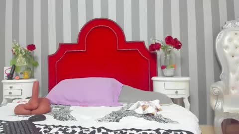 Salome  online show from October 2025 12:53:02 PM