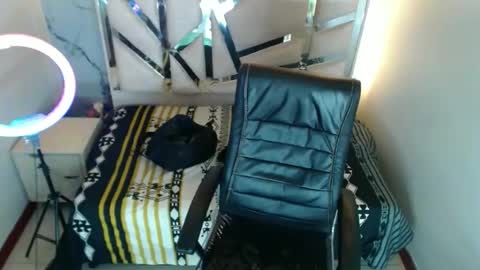 Snapshot of salomemilf202 chatting on October 2025 03:21:02 AM salomemilf202 online show from October 2025 03:21:02 AM