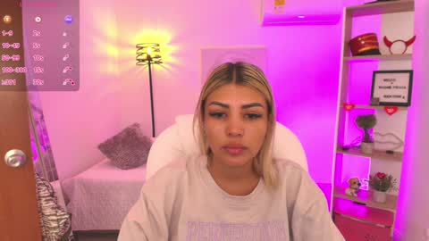 Snapshot of saloomee__ chatting on January 2025 11:11:01 AM SALOME online show from January 2025 11:11:01 AM