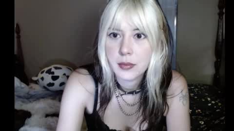 Carmen online show from October 2025 10:59:02 PM