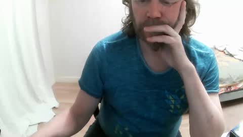 Saltimbanquier  Salt  ou  Banquier  online show from February 2025 07:07:01 AM