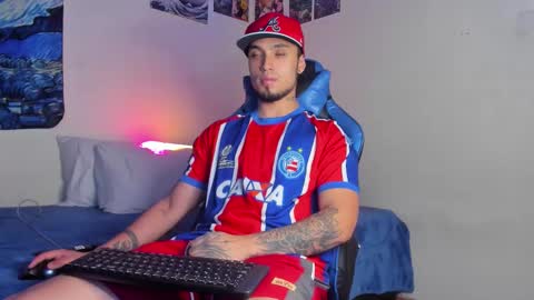   online show from December 2025 01:34:01 AM