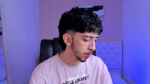 salvatore  online show from September 2025 08:45:01 PM