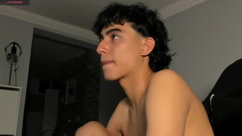 salvatore_montt online show from February 2025 01:32:01 AM