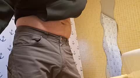 Snapshot of salvo077 chatting on February 2025 04:57:01 PM Salvo077 online show from February 2025 04:57:01 PM