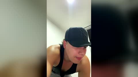 Snapshot of sam544469 chatting on May 2026 04:51:02 AM sam544469 online show from May 2026 04:51:02 AM