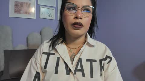 Snapshot of sam_collens chatting on November 2025 03:50:01 AM Sam online show from November 2025 03:50:01 AM