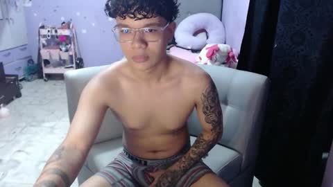 sam_latino22 online show from November 2025 10:48:01 PM