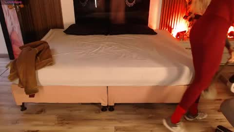 Snapshot of sam_mansson66 chatting on May 2026 02:13:01 PM SAM MANSON online show from May 2026 02:13:01 PM