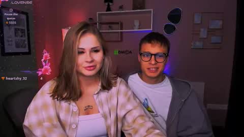 Sam online show from October 2025 08:13:02 PM