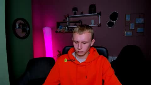 Sam online show from November 2025 08:31:01 PM