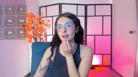 Snapshot of sam_pay chatting on October 2025 12:33:01 PM Sam online show from October 2025 12:33:01 PM