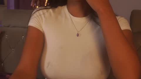 Samantha Roberts online show from October 2025 01:41:02 PM