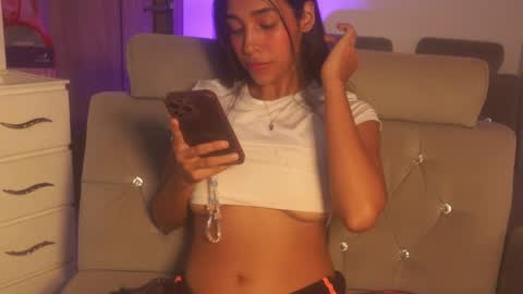 Samantha Roberts online show from January 2026 06:53:02 PM