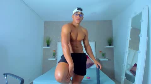 Snapshot of sam_rouge chatting on February 2025 08:55:01 PM sam_rouge online show from February 2025 08:55:01 PM