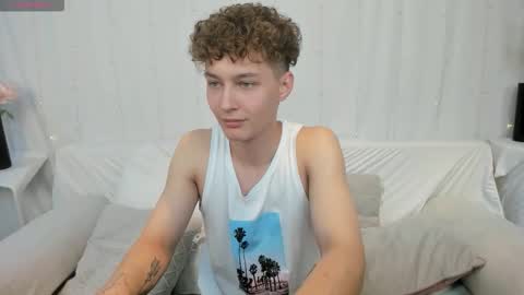 Snapshot of samanie_ chatting on September 2025 01:44:02 PM Sam online show from September 2025 01:44:02 PM