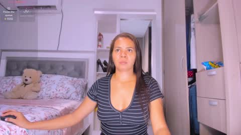 Snapshot of samanta_65 chatting on February 2025 03:09:01 AM carolina online show from February 2025 03:09:01 AM