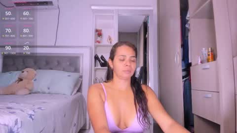 Snapshot of samanta_65 chatting on March 2025 02:45:01 AM carolina online show from March 2025 02:45:01 AM