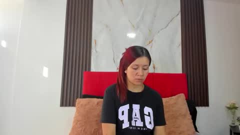 samanta__fox5 online show from April 2026 12:55:01 PM