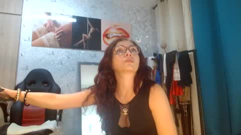 Snapshot of samanta_brownn_ chatting on June 2026 11:23:01 AM samanta online show from June 2026 11:23:01 AM