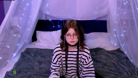 samanta_hotty online show from September 2025 06:40:02 PM