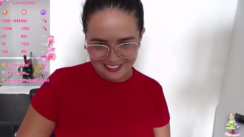 Snapshot of samanta_owen chatting on December 2024 08:36:02 PM SAMANTA OWEN online show from December 2024 08:36:02 PM