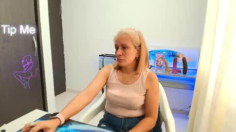 Samanta Stone online show from September 2025 08:34:02 PM