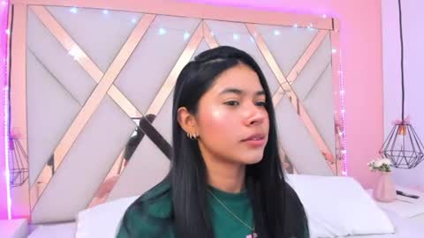 Snapshot of samantaa_shy chatting on June 2026 05:12:01 AM sam online show from June 2026 05:12:01 AM