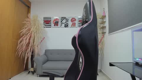 Samantha ga online show from February 2025 06:04:02 PM