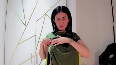 Snapshot of samantha_larusso_ chatting on September 2025 02:27:01 AM Andy online show from September 2025 02:27:01 AM