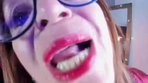 Sam online show from September 2025 09:14:01 AM