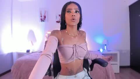 Snapshot of samantha_spike chatting on May 2026 08:59:01 PM Samantha online show from May 2026 08:59:01 PM