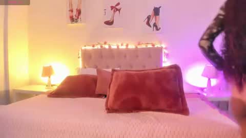 Snapshot of samantha_spike chatting on June 2026 08:30:02 PM Samantha online show from June 2026 08:30:02 PM