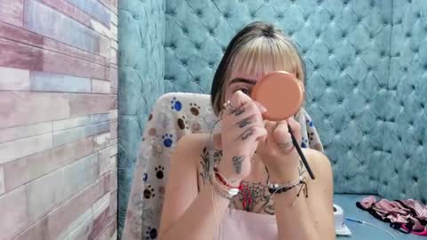 Samantha Smitth online show from November 2025 04:33:01 AM