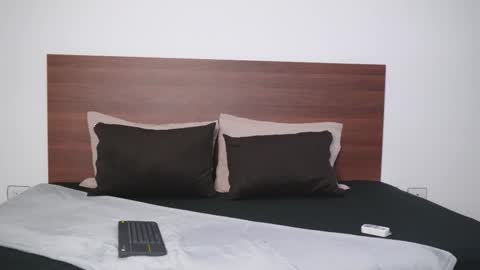 samanthaawellss online show from December 2025 07:45:02 PM