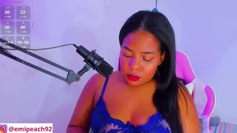 Snapshot of samanthabloom570089 chatting on November 2025 01:38:02 AM Samantha Bloom online show from November 2025 01:38:02 AM