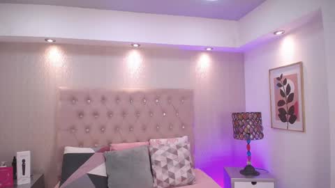 Samantha online show from November 2025 05:39:02 AM