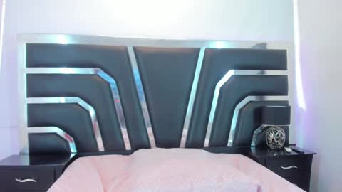 Snapshot of samanthaevans4 chatting on January 2025 04:46:02 PM Sweet Samantha online show from January 2025 04:46:02 PM