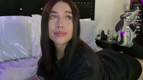 Snapshot of samanthagrant_ chatting on June 2026 10:14:02 PM IGSamanthaGrant 10 online show from June 2026 10:14:02 PM